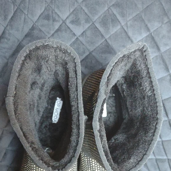 TOP Moda Silver Winter Boots - Picture 5 of 6